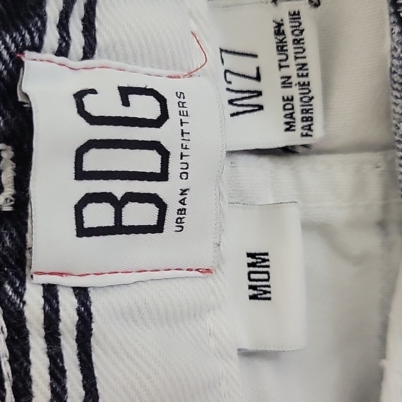 BDG women's Black and White Striped Mom Jeans Sz 27, 100% Cotton - Picture 6 of 7